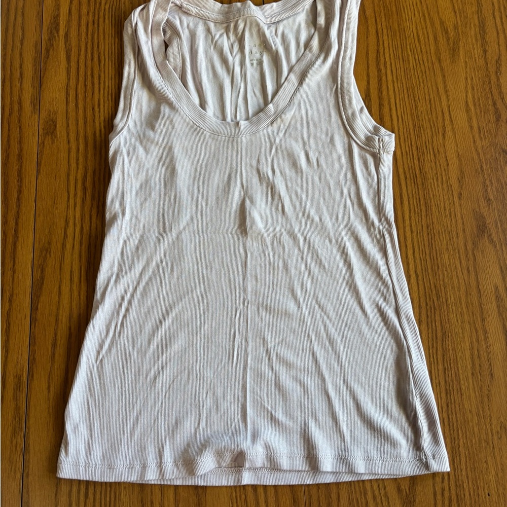 Women’s Ribbed Light Pink Tank Top